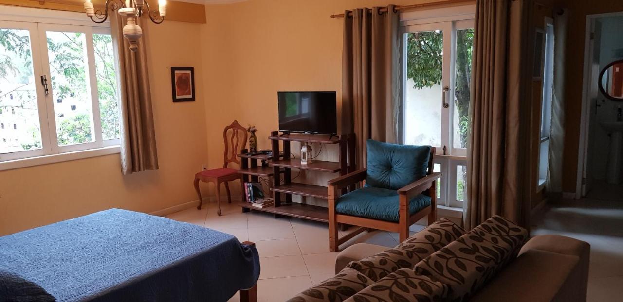 Flat para família com wifi grátis e vista das montanhas Conservatória Exterior foto